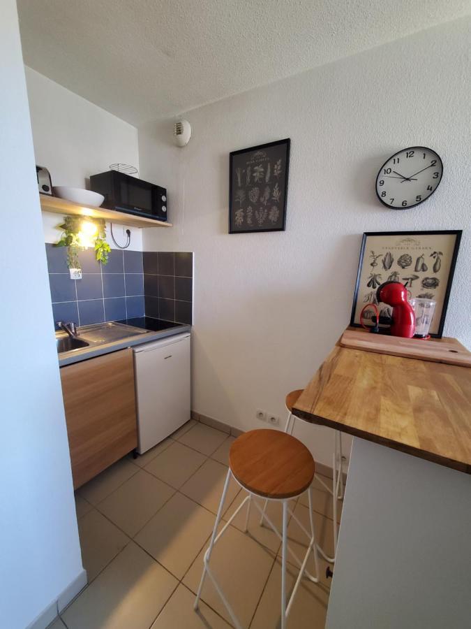 T2 Climatise Proche Du Centre Et Des Commerces - Gare A 15 Minutes Apartment Toulon