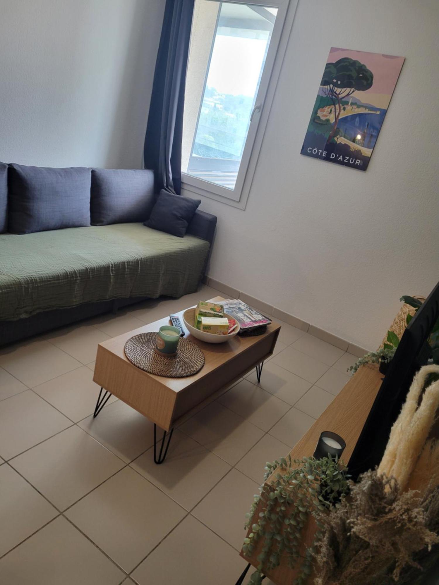 T2 Climatise Proche Du Centre Et Des Commerces - Gare A 15 Minutes Apartment *
